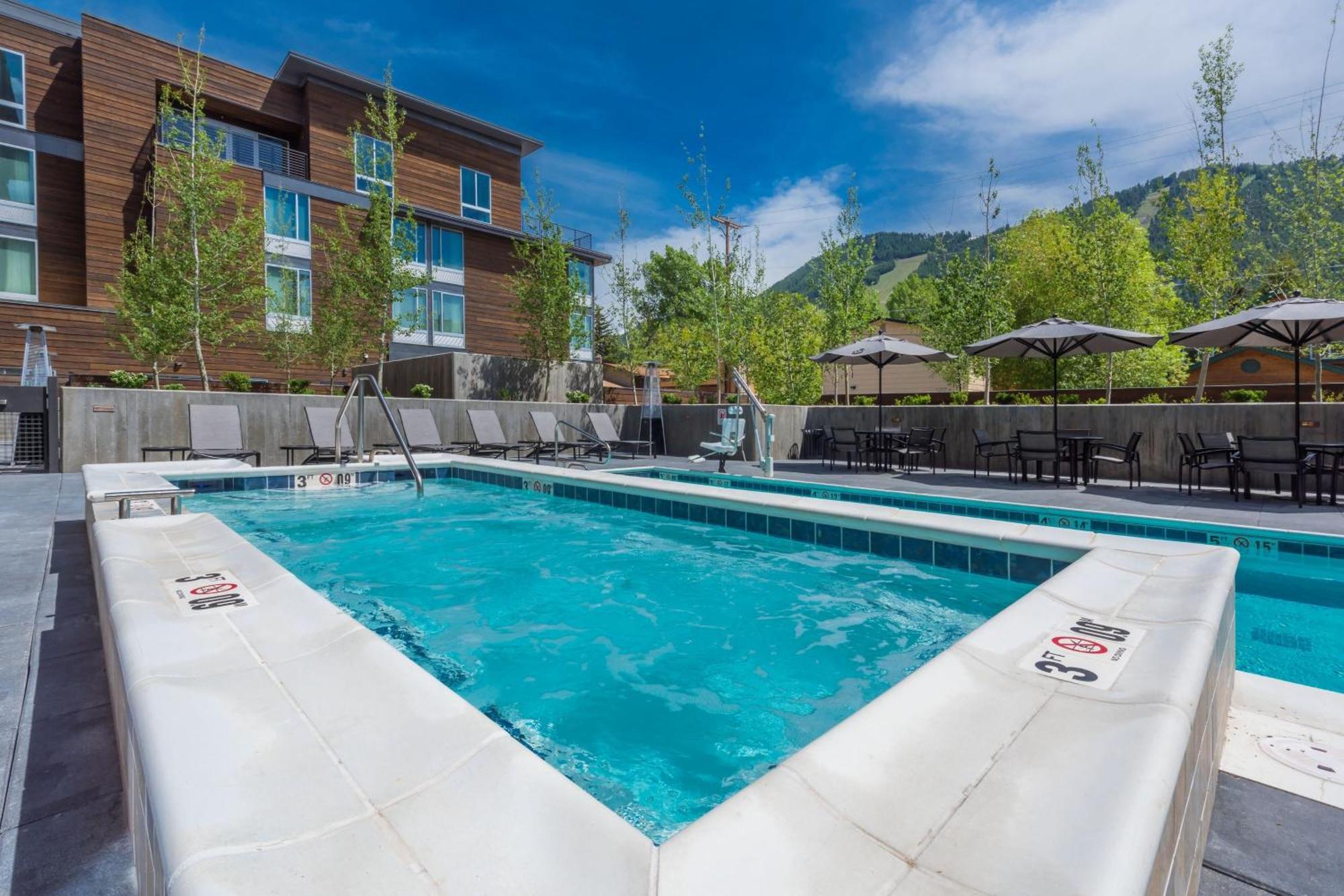 Springhill Suites By Marriott Jackson Hole Exterior photo